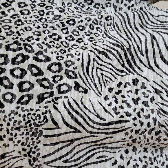 Onque zebra print button front top size xl - Picture 6 of 8